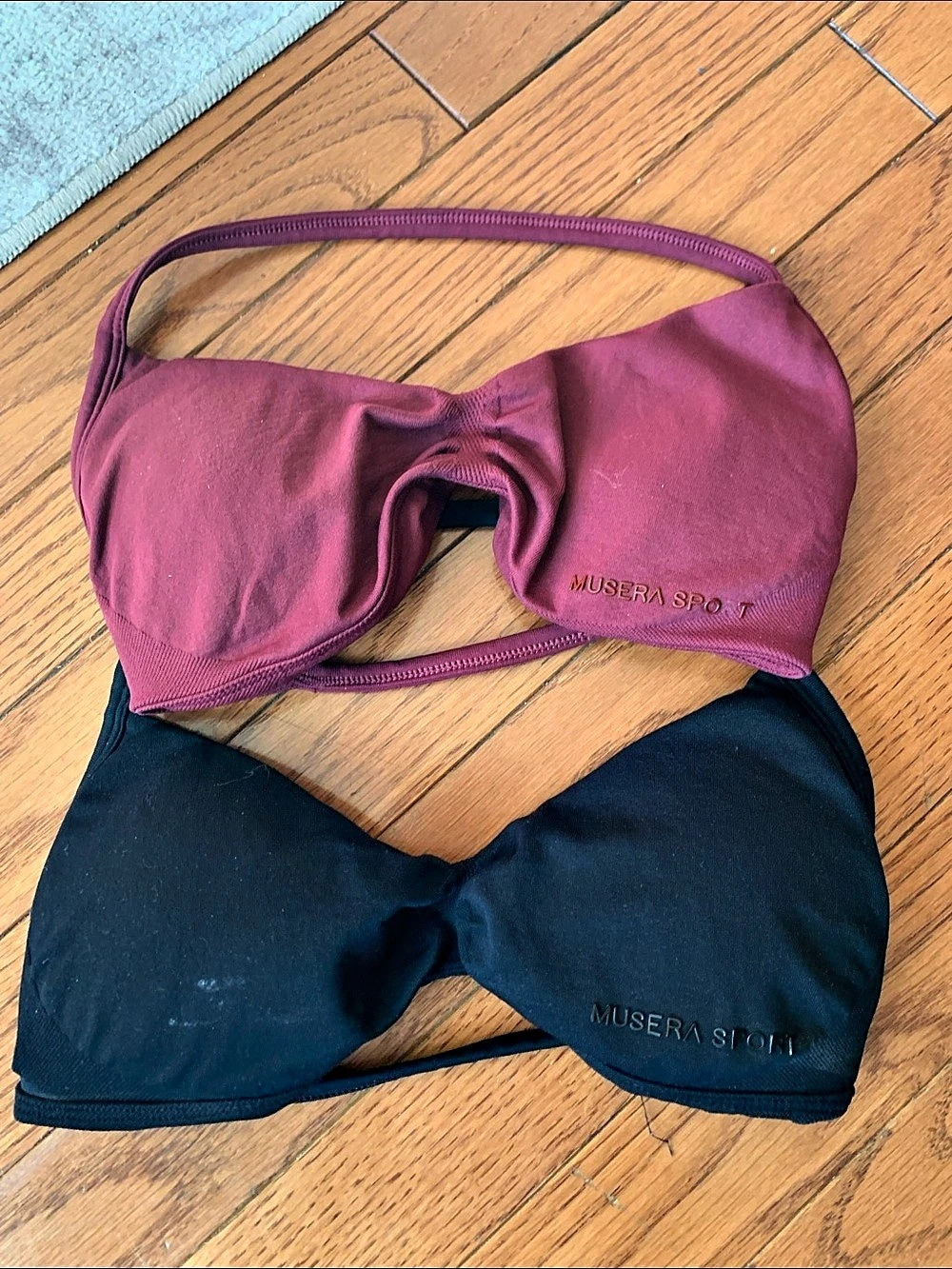 Musera activewear braTops in Black & burgundy Size XS